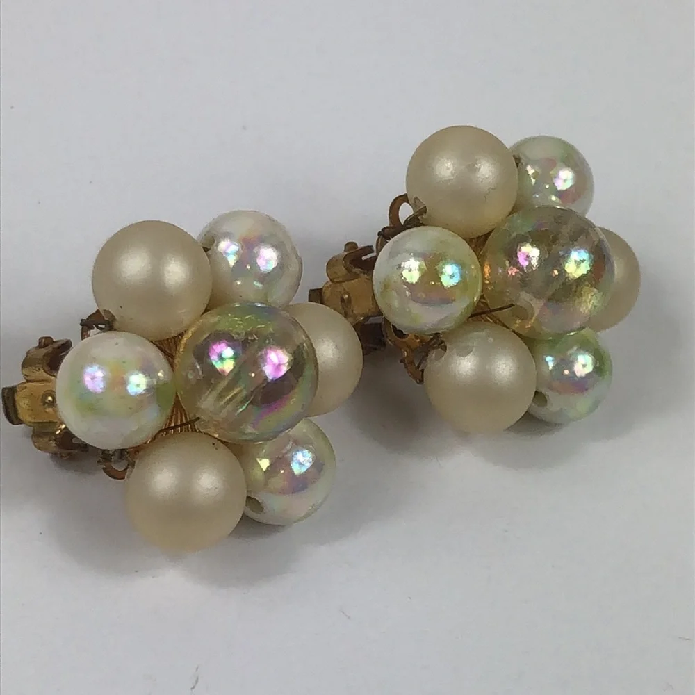 Vintage Clip On Earrings Women’s Signed Japan Cluster Faux Pearl Beads Retrp